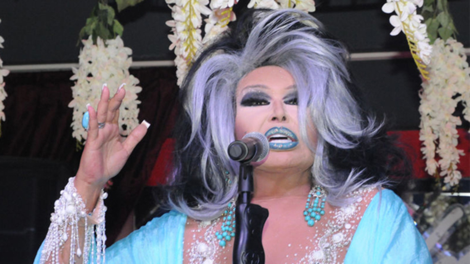 Bülent Ersoy taburcu olmayı reddetti