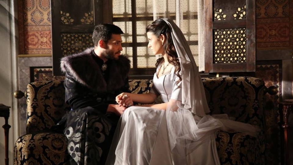 Kösem Sultan köşeye sıkışıyor!