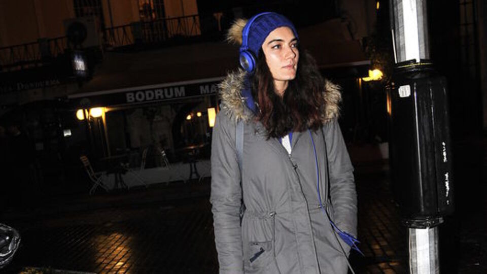 Köpeğiyle birlikte terapi turunda