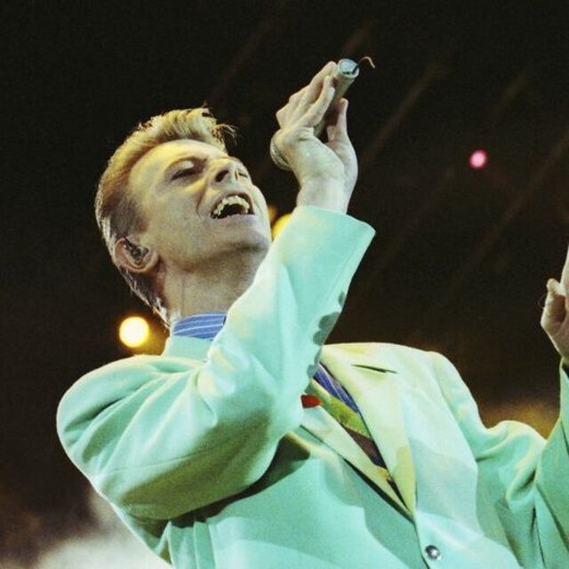 David Bowie'nin videoları rekor kırdı