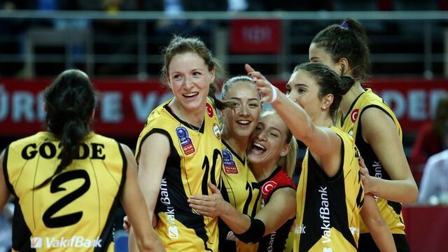 VakıfBank güle oynaya!