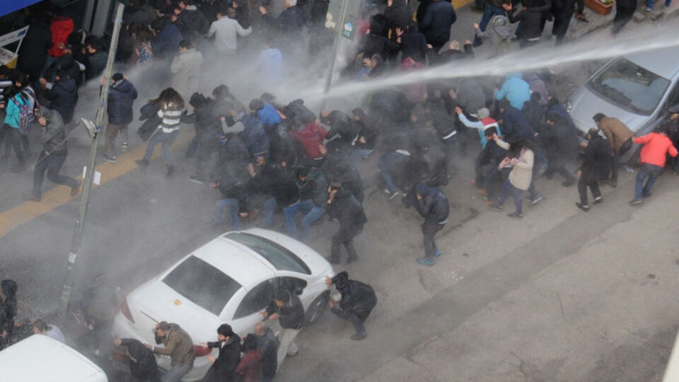 Diyarbakır'da Sur eylemine polis müdahalesi