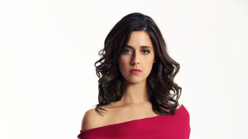 'Tiyatro seyircisi beni kamçılıyor'