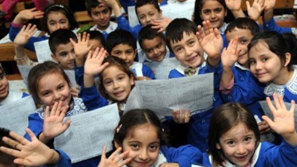 Cuma günü 17,5 milyon öğrenci tatile girecek