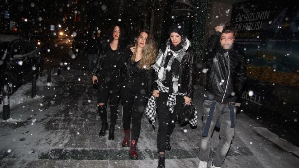 Aralarından su sızmıyor!