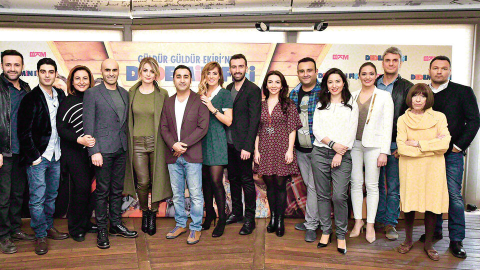 'Güldür Güldür' şarkılar