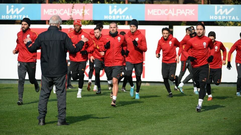 Aslan hazırlıklarına devam etti