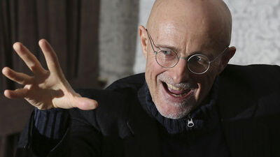 Maymuna kafa nakli yaptı!