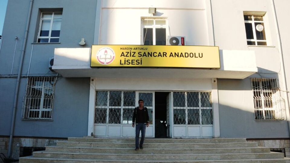 Aziz Sancar'ın adı okuduğu liseye verildi
