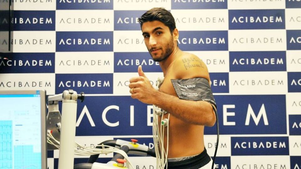 'Politikacı değil futbolcuyum'