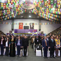 HDP’de eşbaşkanlar yine seçildi PM’de ise 74 isim liste dışı kaldı