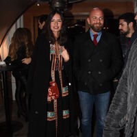 Eşinden anlamlı hediye