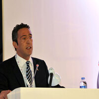 Koç'ta dümene kim geçecek?