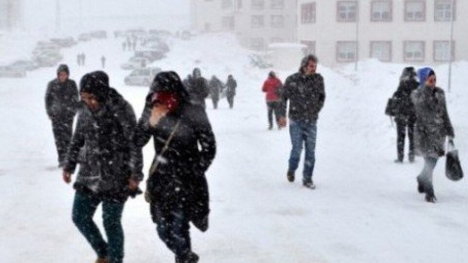 Üniversitede kar tatili