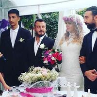 "Siz de mutlu olun zavallılar"