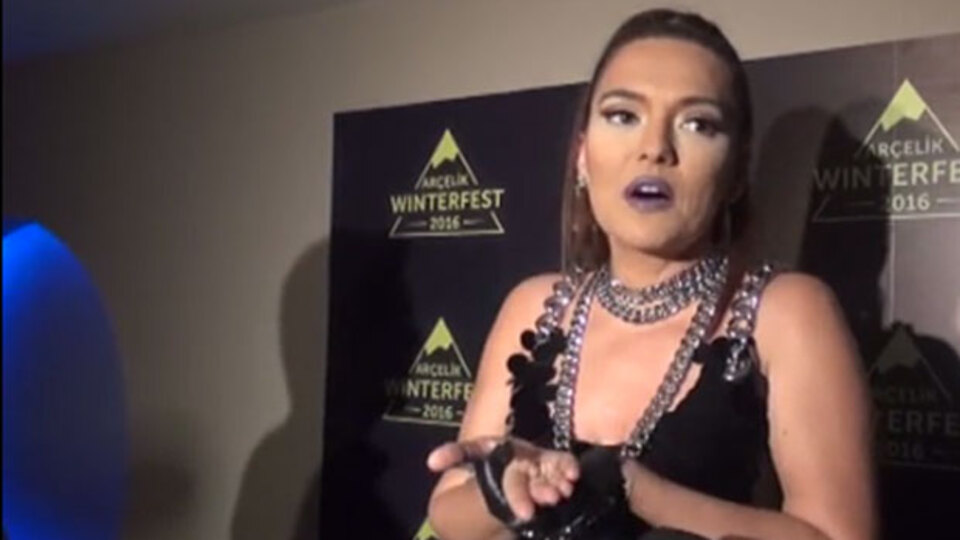 Demet Akalın şaşırttı