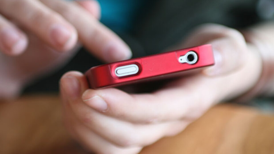 Cep telefonuna bunu yükleyenler dikkat!