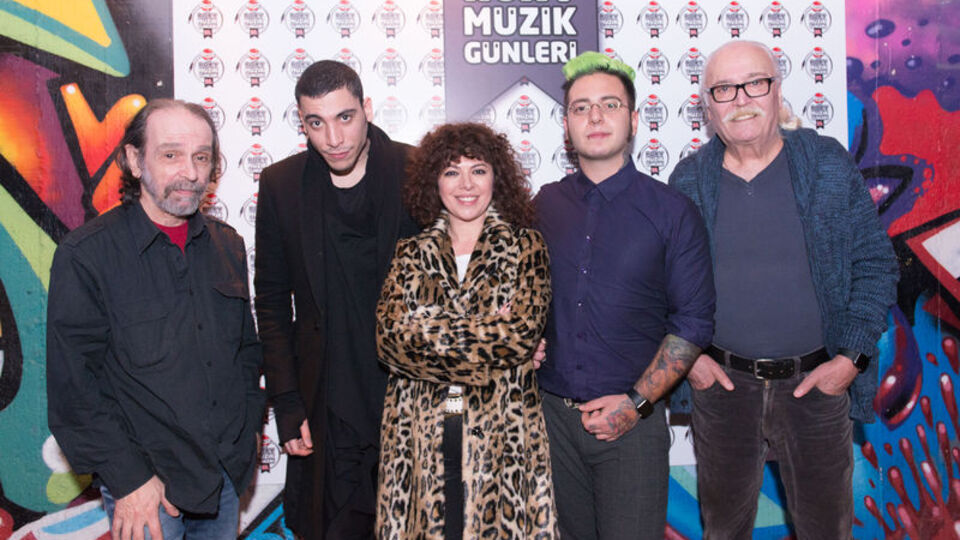 Rock'çılar buluştu