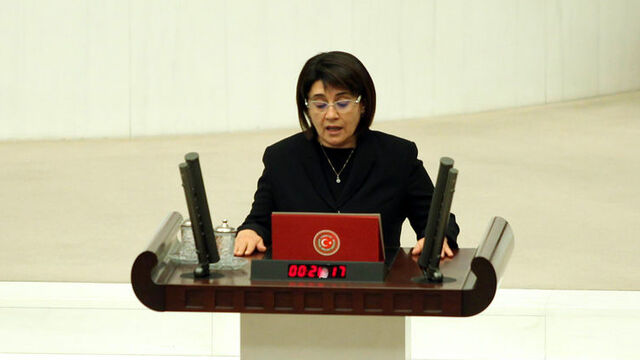 Leyla Zana'ya maaş yok