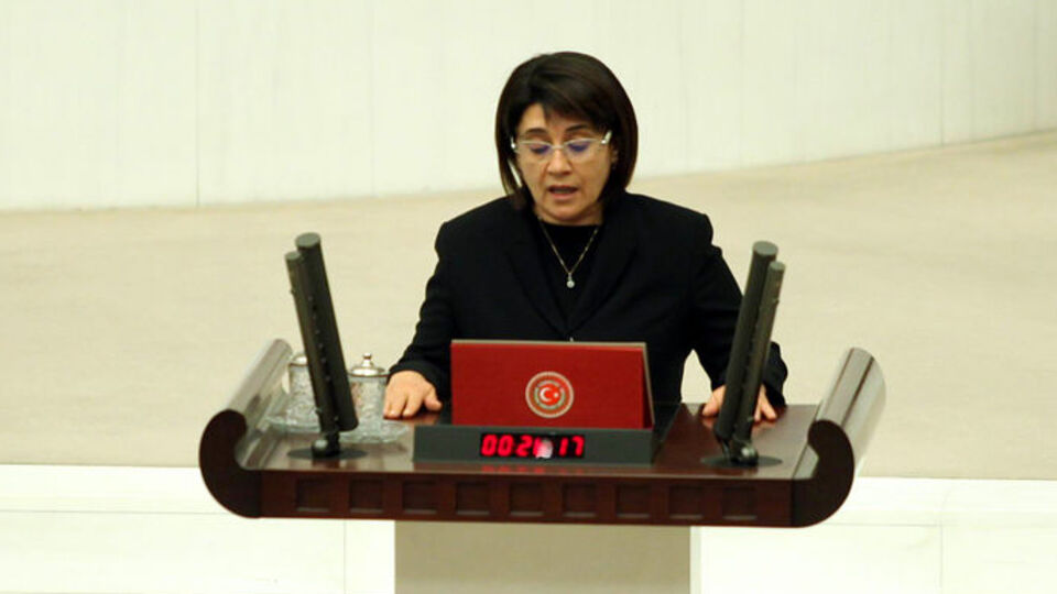 Leyla Zana'ya maaş yok