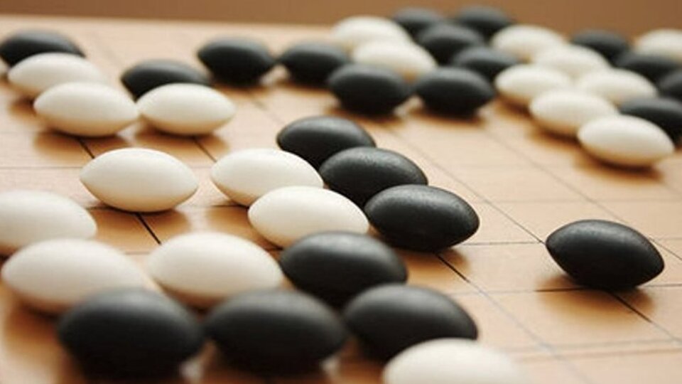 Ve bilgisayar o oyunda da insanı yendi!