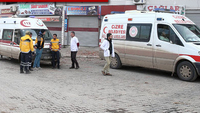 Yaralılarla ambulans arasında 'hendek' var!