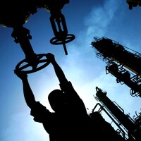 Brent petrolün fiyatı 35 doları aştı