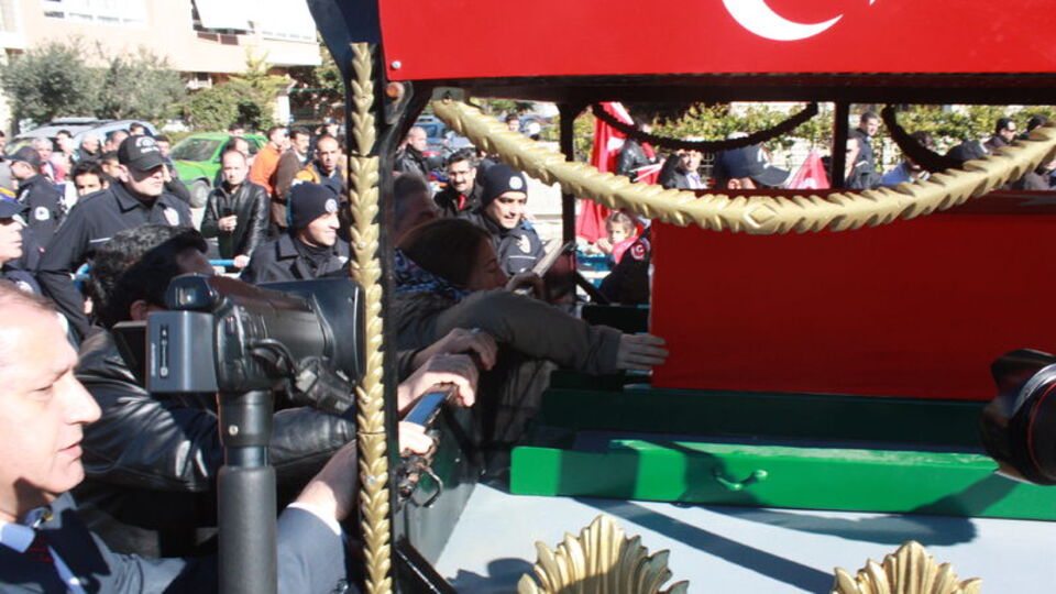 Türkiye şehitlerini uğurladı!