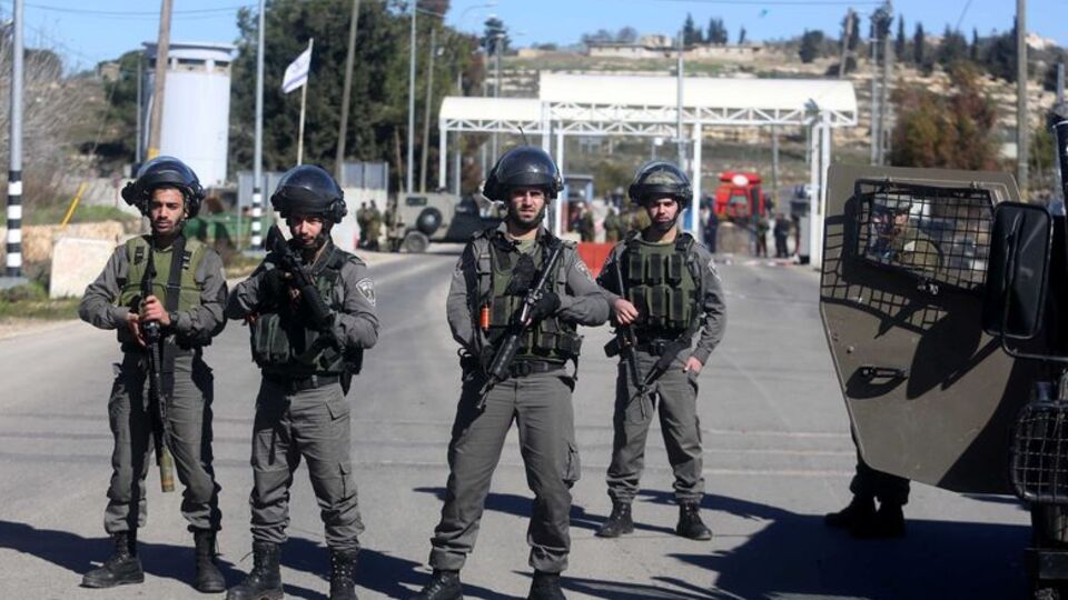İsrail ordusu Ramallah'ın girişini kapattı