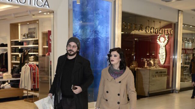 Paris'ten alışverişe geldiler