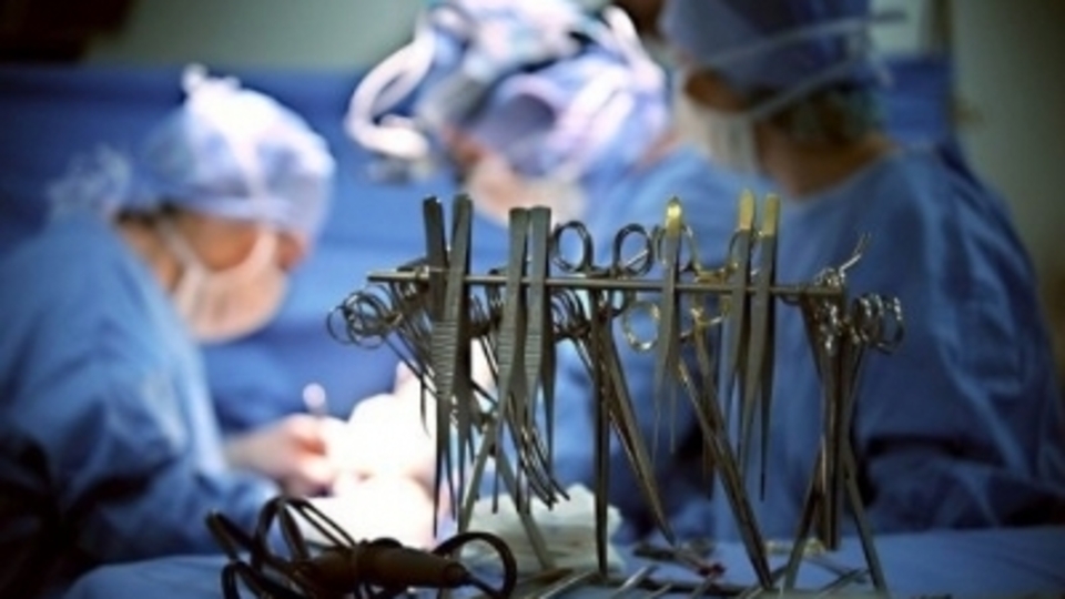 Öpüşürken dili kopunca...