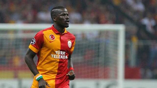Eboue'nin menajeri yalvardı!