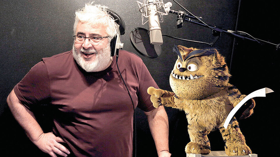 Athena'dan 'Şerafettin'e şarkı sürprizi