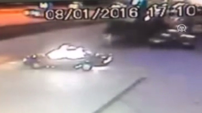 Akaryakıt istasyonunda olduğunu unuttu!