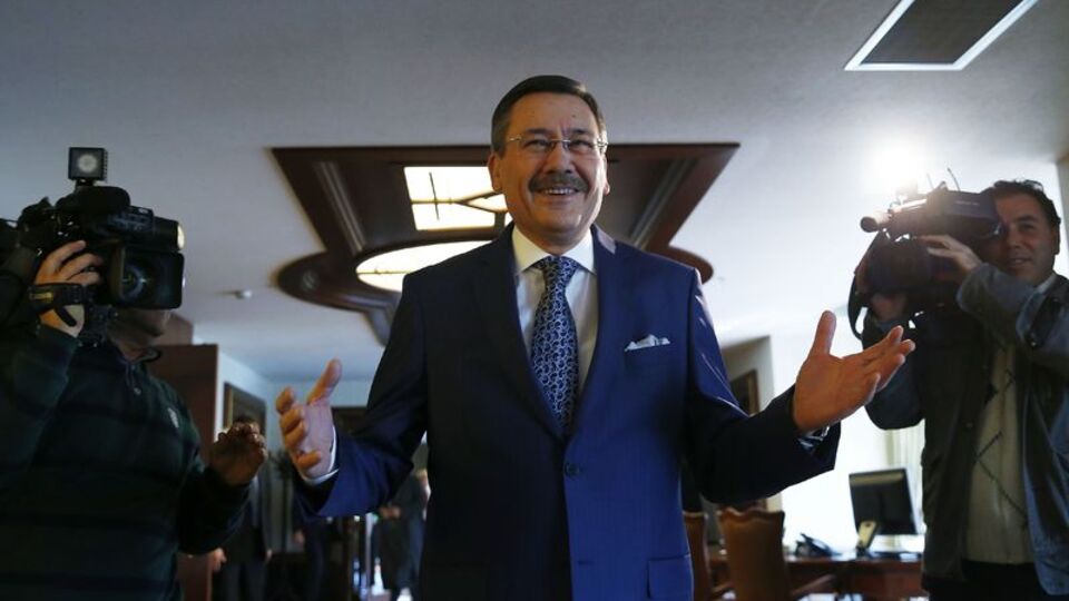 Melih Gökçek: Diren Aylin