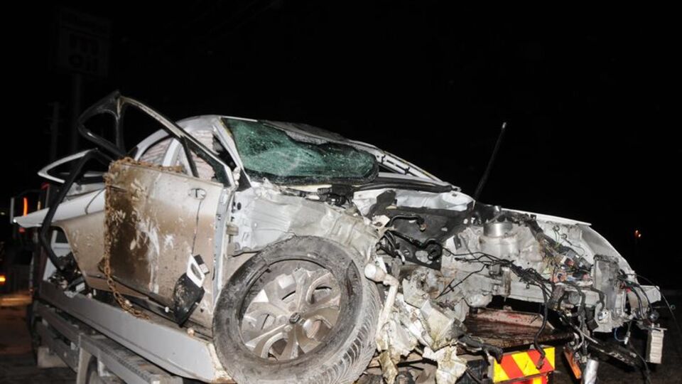 Eskişehir'de feci kaza: 3 ölü 5 yaralı