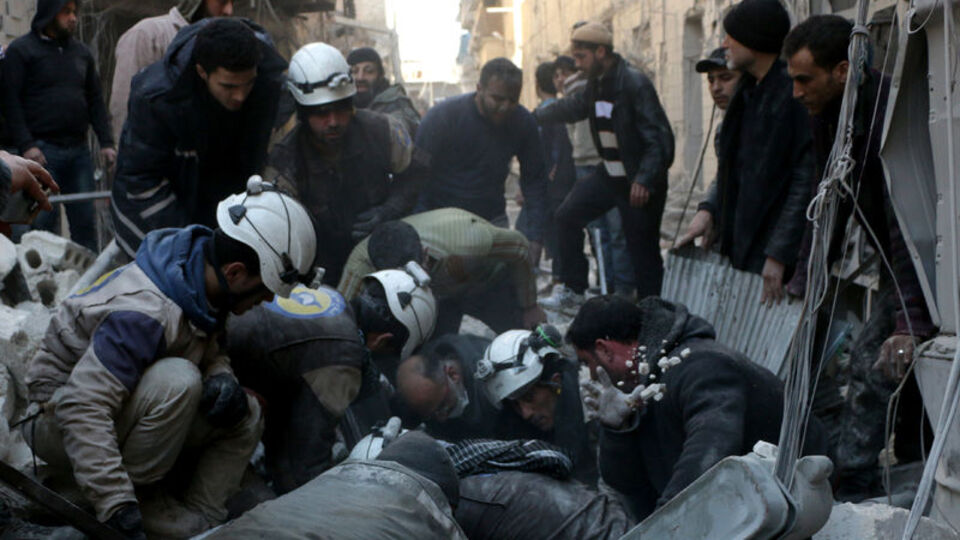 Rus uçakları bombaladı!