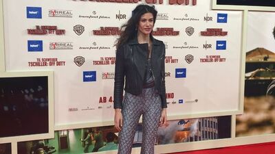 Berrak kırmızı halıda