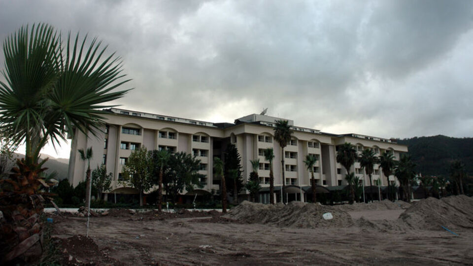 Katarlı şeyh o parayı geri aldı