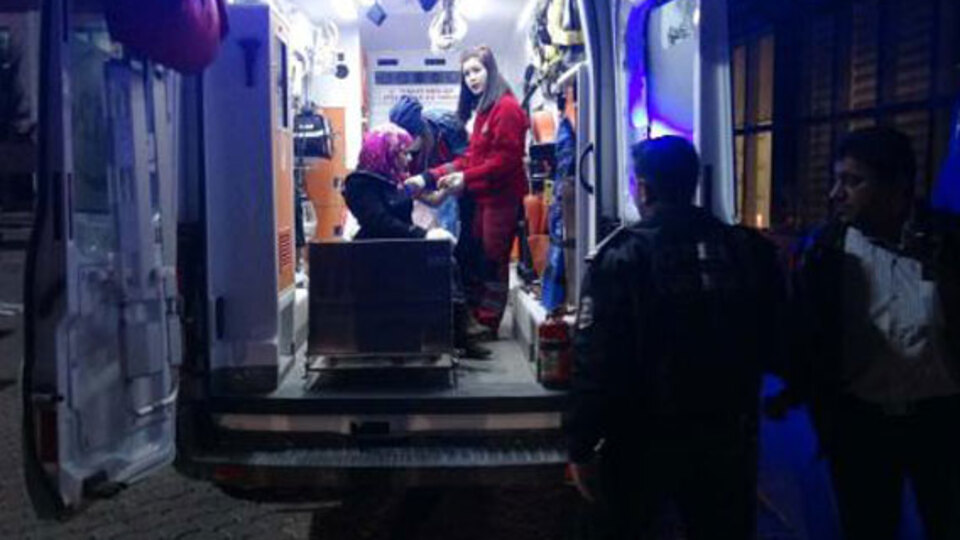 Rus savaş uçakları Azez'i bombaladı!