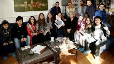 Sete neşe kattılar