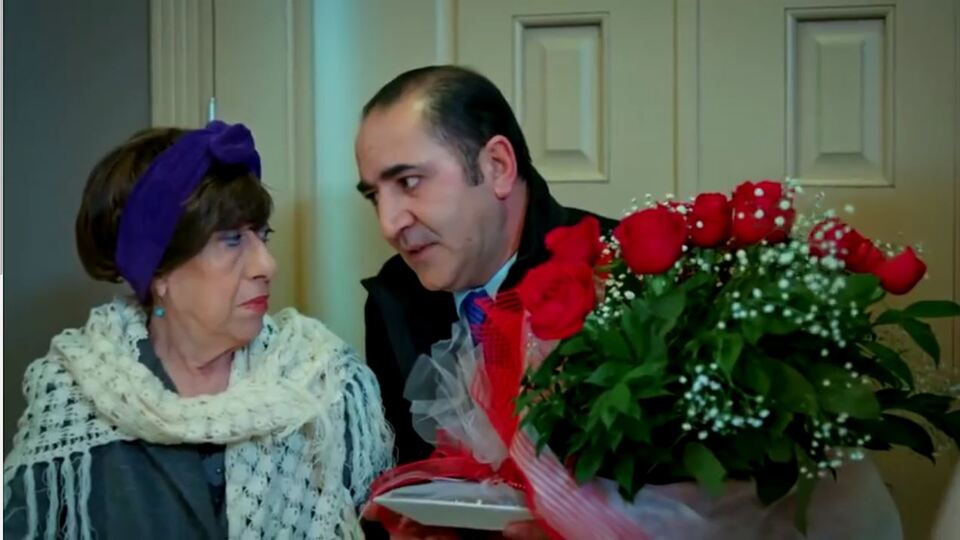 Mediha, annesiyle savaşıyor!