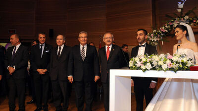 Gürsel Tekin oğlunu evlendirdi