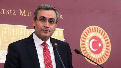 O iddiaya Atatürk fotoğrafı önünde yanıt