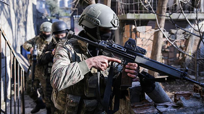 Sıkıştırıldılar! PKK'lı o isimler de aralarında