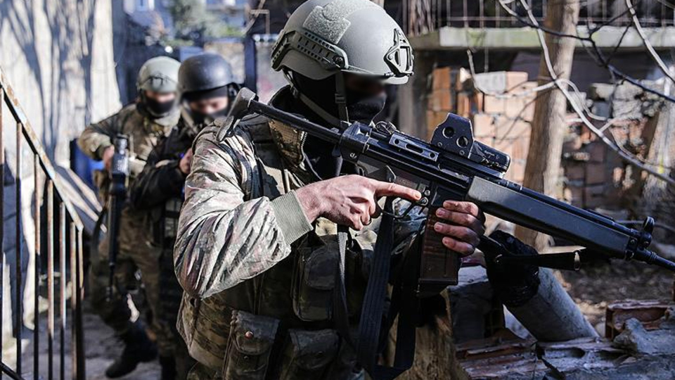 Sıkıştırıldılar! PKK'lı o isimler de aralarında