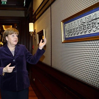 İlgisini çekti! Merkel, Erdoğan'a onu sordu