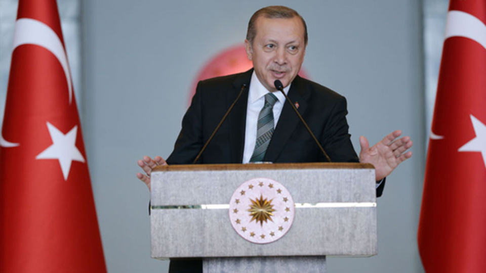 Erdoğan'dan sigaraya "Ziya Paşa"lı savaş!