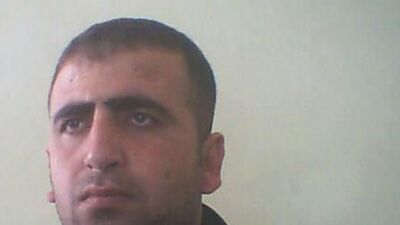 Eşinden ayrı yaşayan genç kendini astı