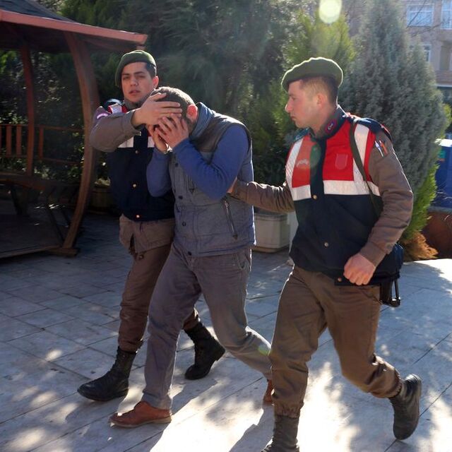 Genç kızı çığlıkları kurtardı!